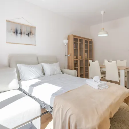 Appartamento Spodek 2-bedroom By Bookinghost *
