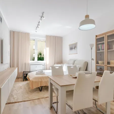 Appartamento Spodek 2-bedroom By Bookinghost