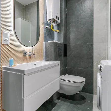 Spodek 2-bedroom By Bookinghost Appartamento Katowice