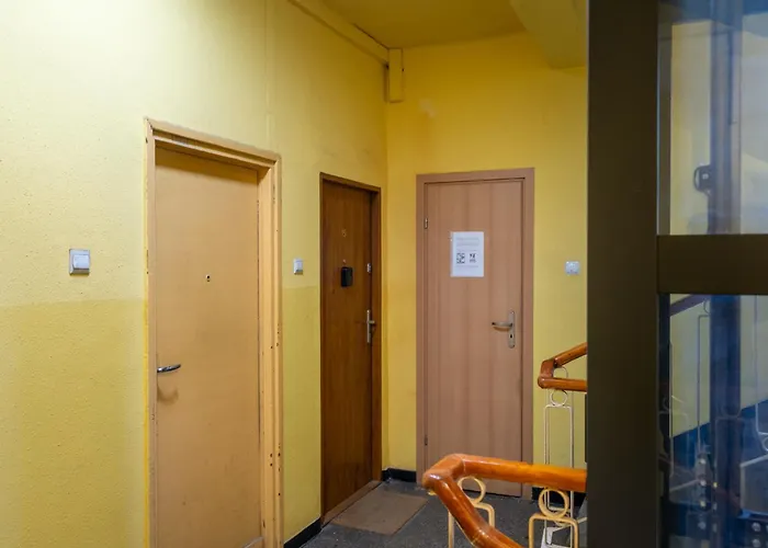 Spodek 2-bedroom By Bookinghost קטוביץ